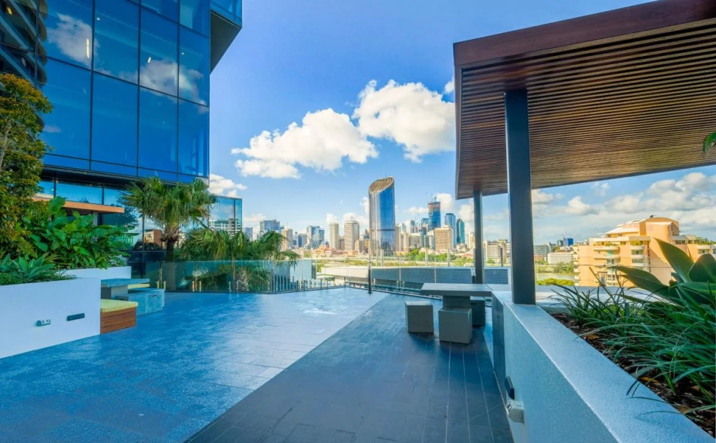 Homely Apartments in Southbank