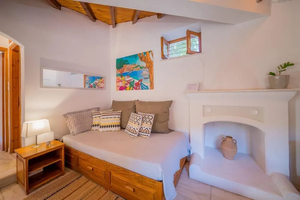 Fairytale House - Aghia Marina, Aegina Island