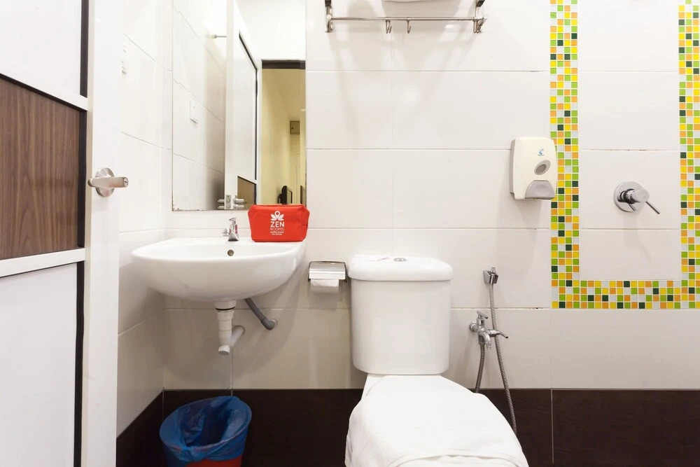 ZEN Rooms Pertam Jaya