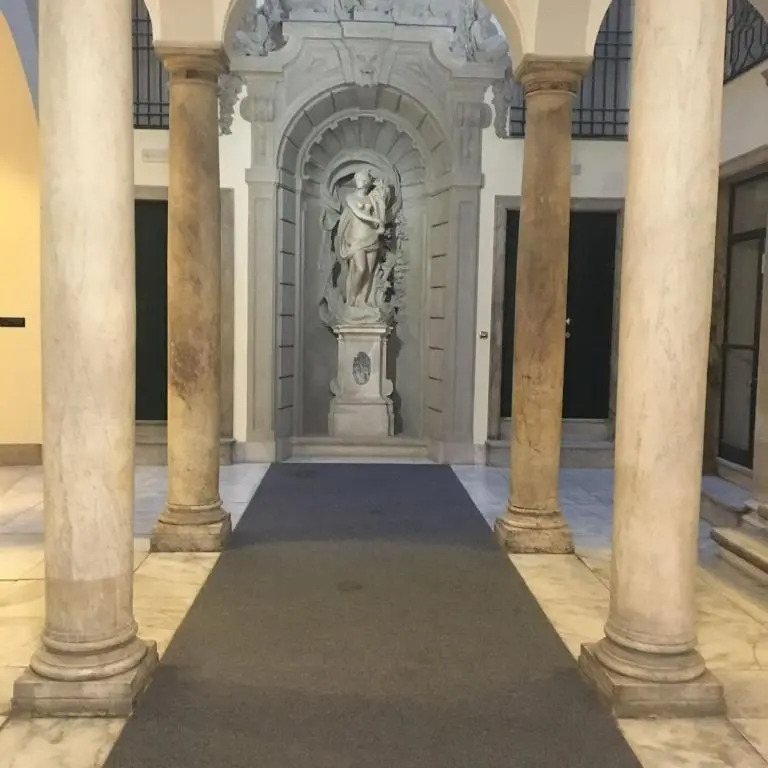 Nik rooms