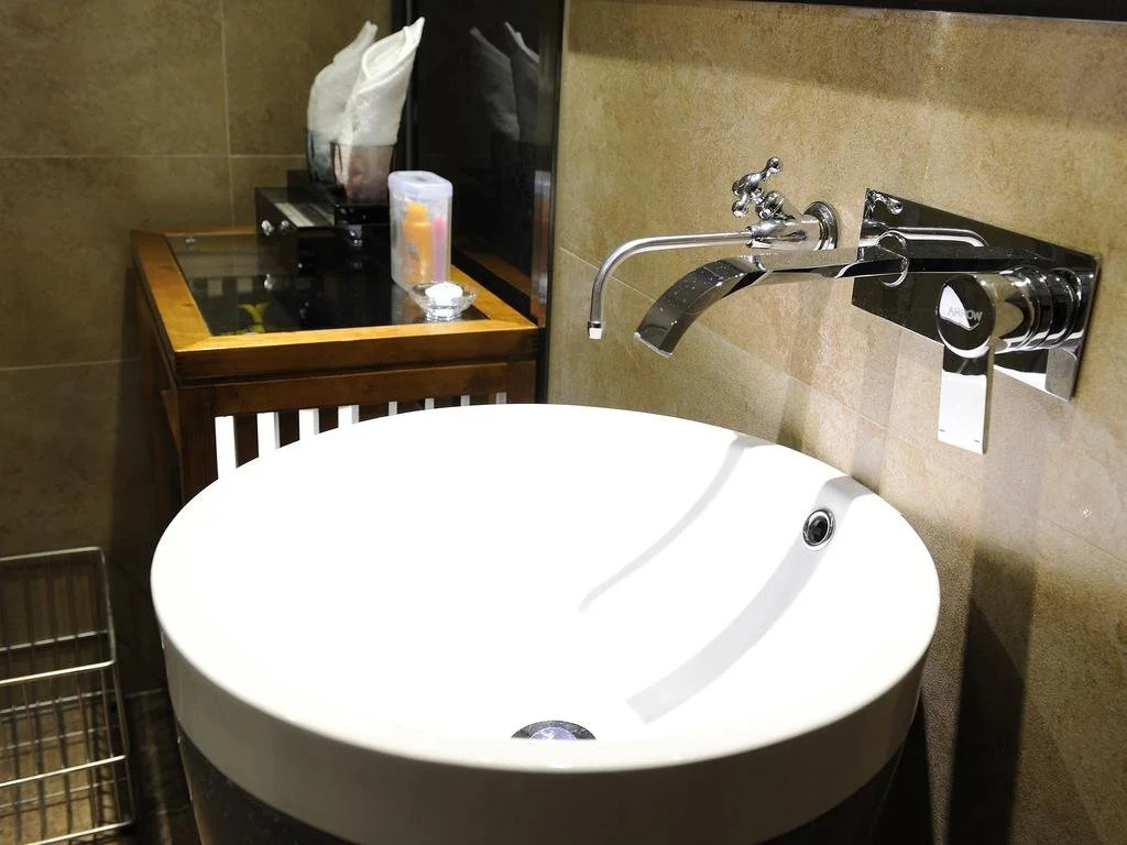 Yannian Huijing Hotel