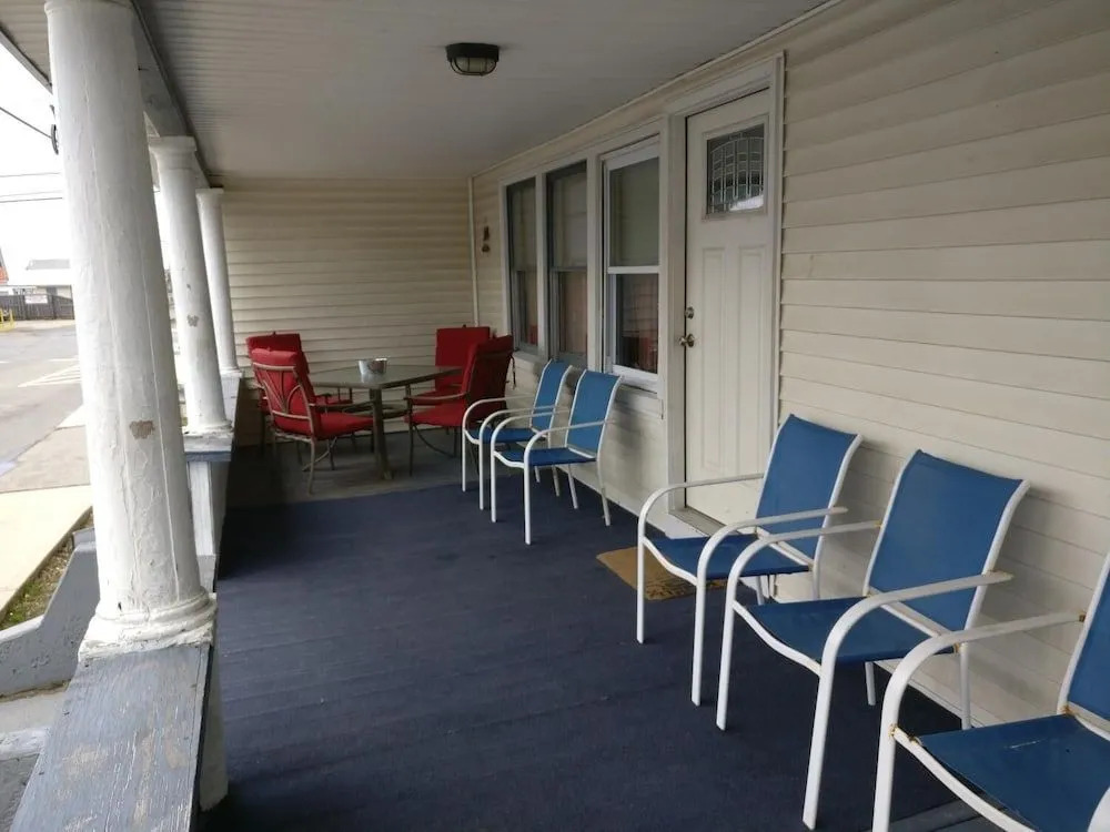 Nautical Motel