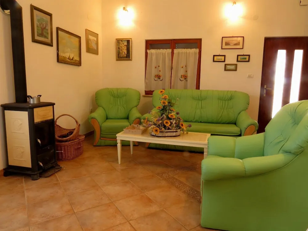 House Marlu