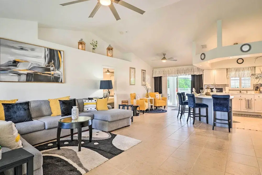 Chic Cape Coral Oasis w/ Pool: 5 Mi to Beach!