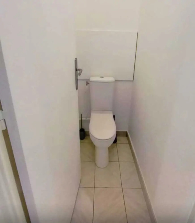 Private Room in Shared Apartment - Villeurbanne