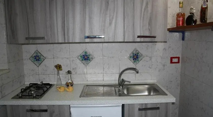 Camere & Casa Vacanze Lo Scoglio