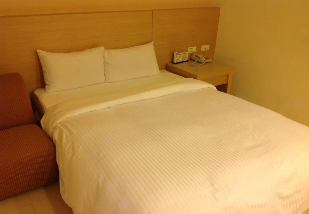 Chih Feng Hotel