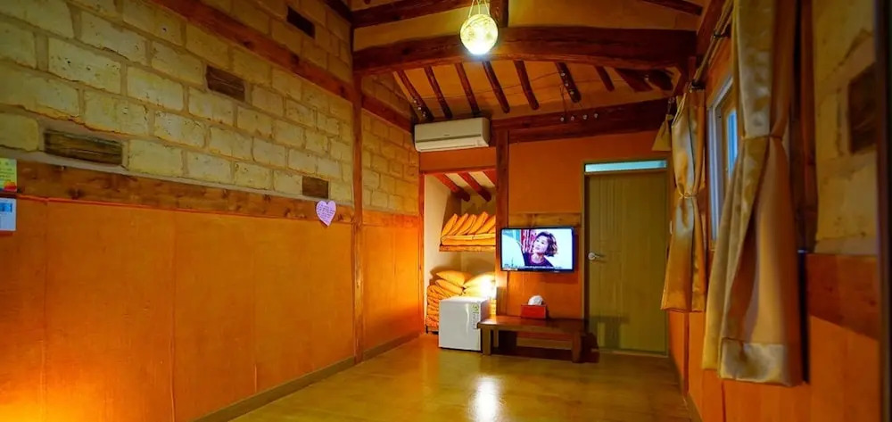 Damso Guest House