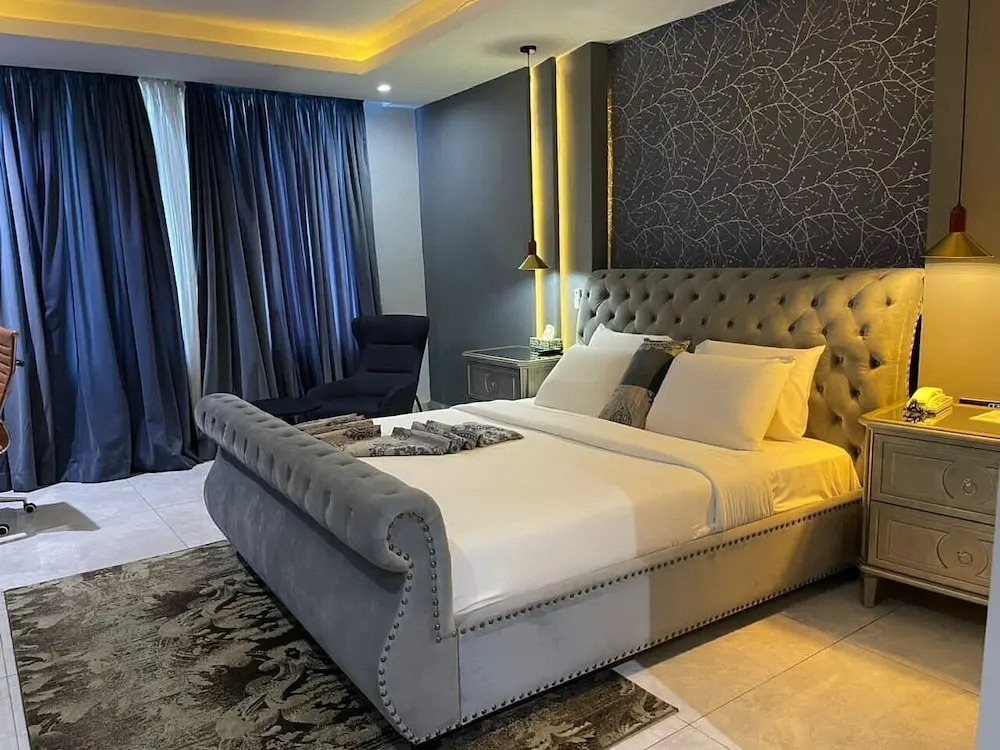 Blue Apple Hotel