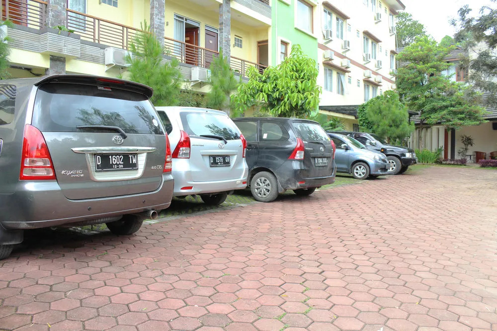Airy Dago Tubagus Ismail 8 Bandung