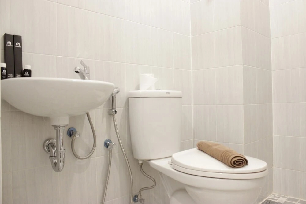 Minimalist Studio Semi Apartment at The Lodge Paskal near BINUS University