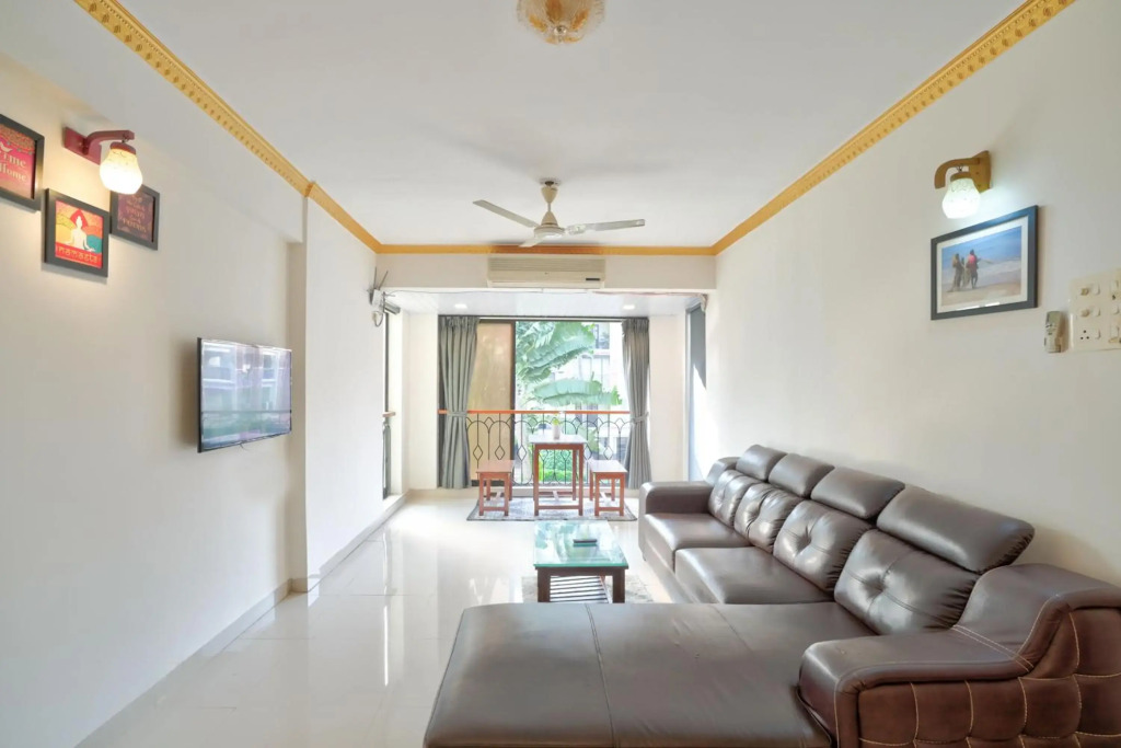 Amazing Pool View 2BHK Candolim Goa Apartment