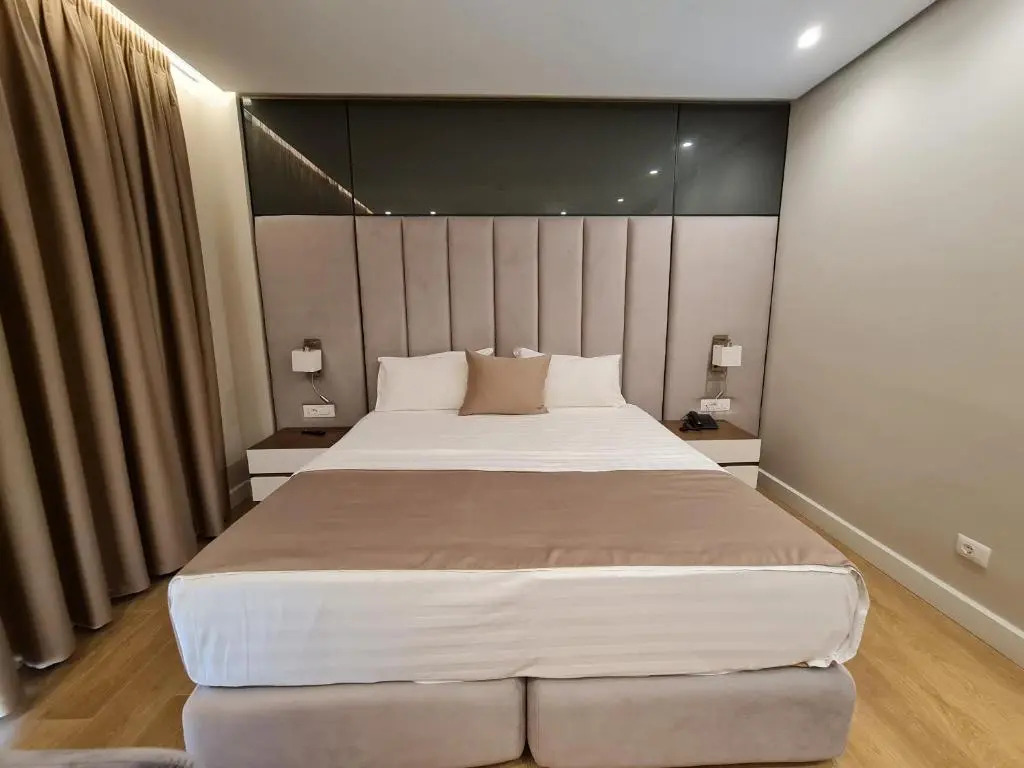 Hotel Aross