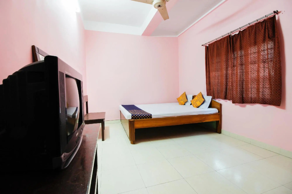 SPOT ON 63596 Lovely Guest House