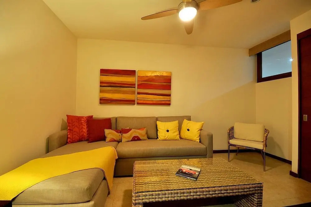 Amura 202 Alamar - 2 Br Apts