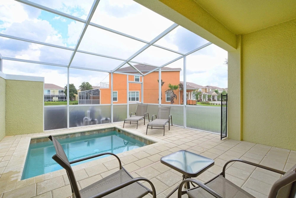 Serenity - 3 Bed Townhouse w/splashpool-5105SY
