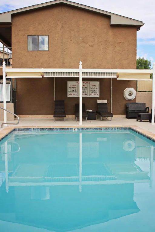 Bowen Motel