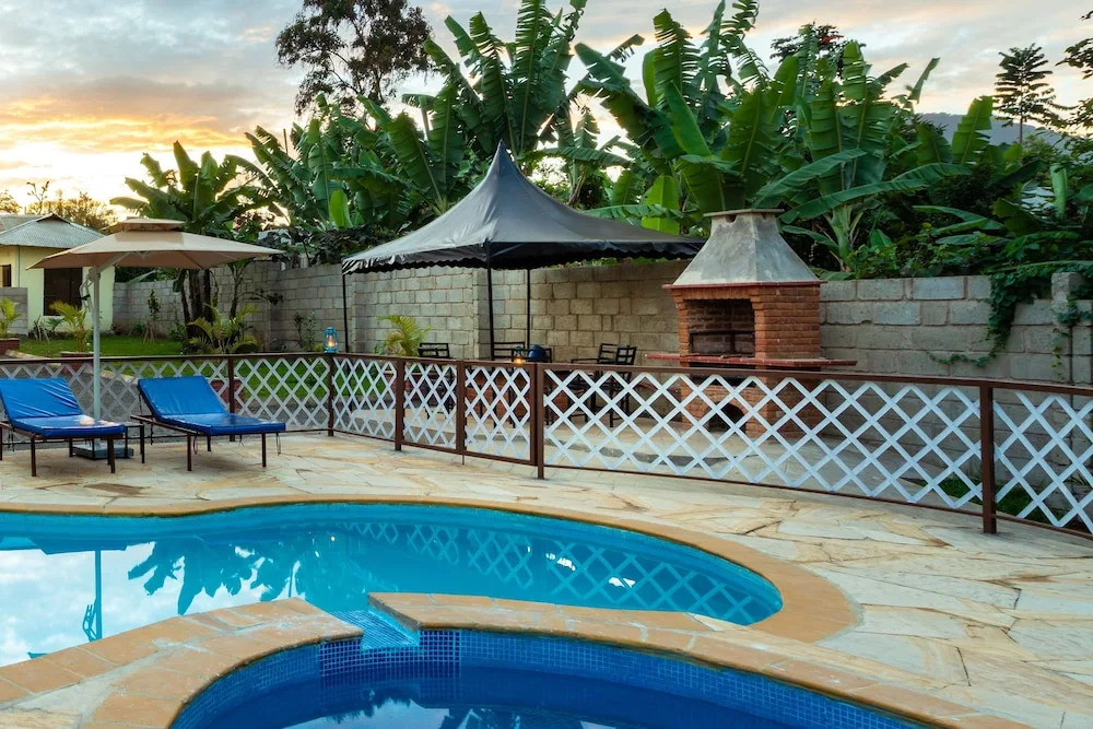 Rayan Apartments & Safaris