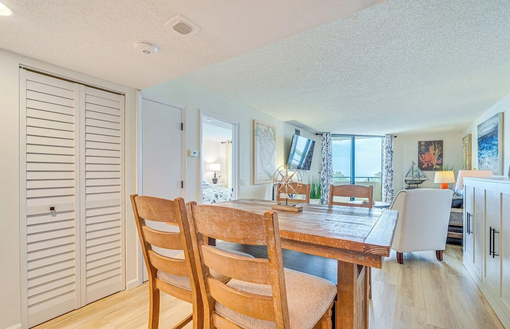 Upscale Gulf Front Hudson Condo w/ Pool