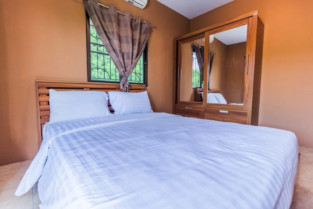 Pattaya Lagoon Villas by Pattaya Sunny Rentals