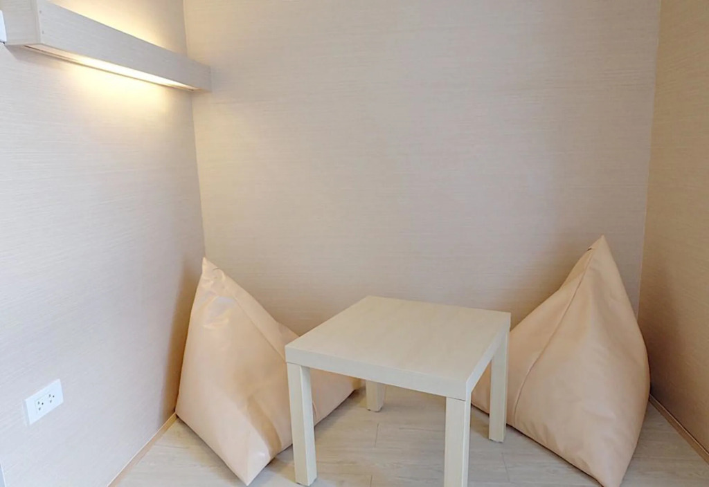 About A Bed Hostel Chiangmai