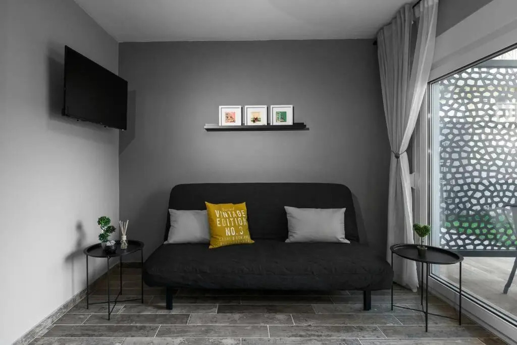 "LouLenny's aRt" BoutiQue HoMes in HalkiDiki, vol 2