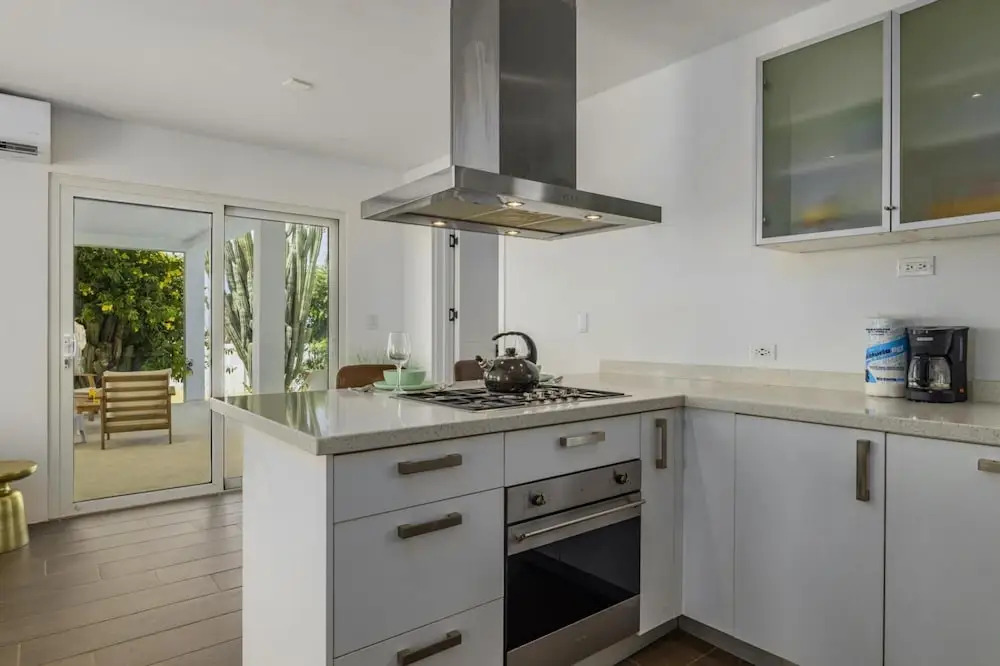 NEW Modern 2BR 2BA w Privatepool in Quiet Area