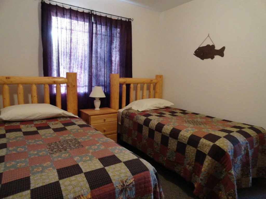 Northern Lights Lodge & Resort