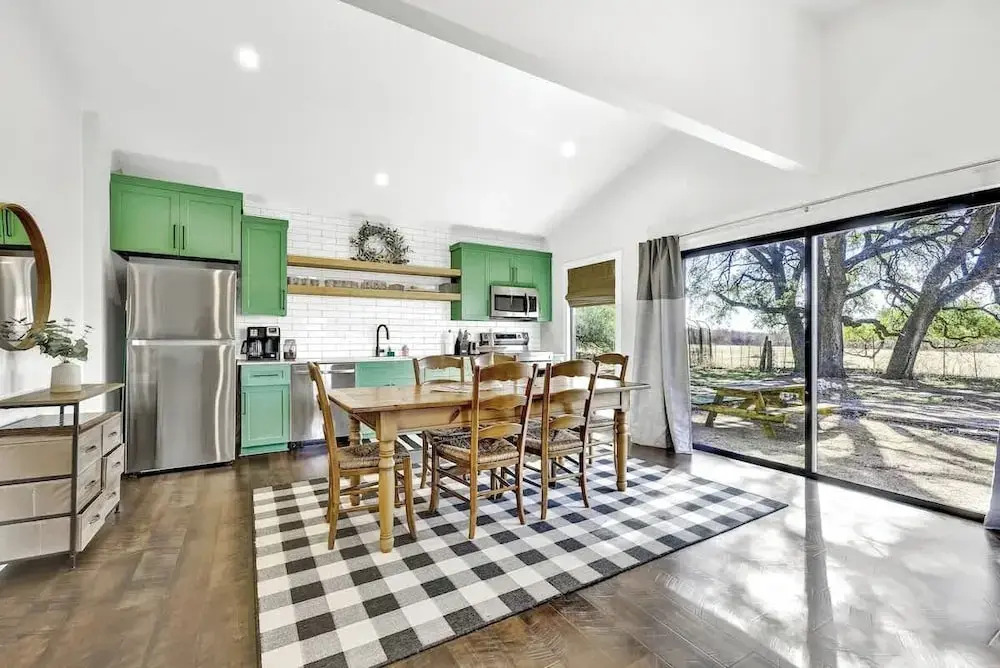 Olive St Ranch With Hottub-grill and Party Barn