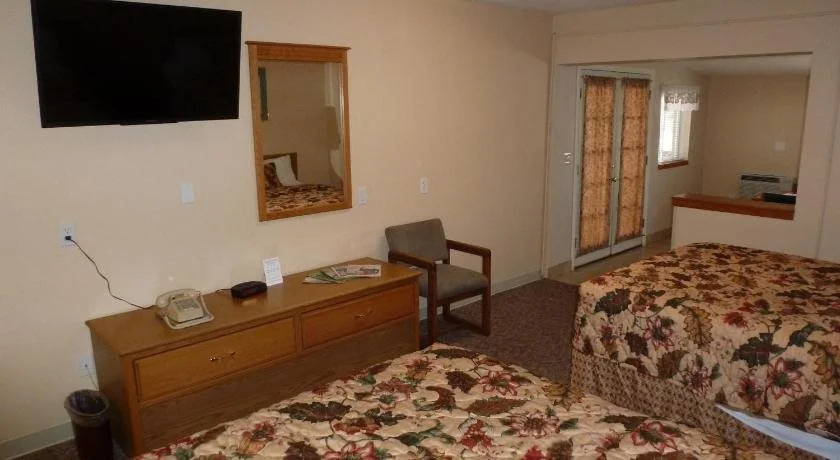 Riverwood Inn