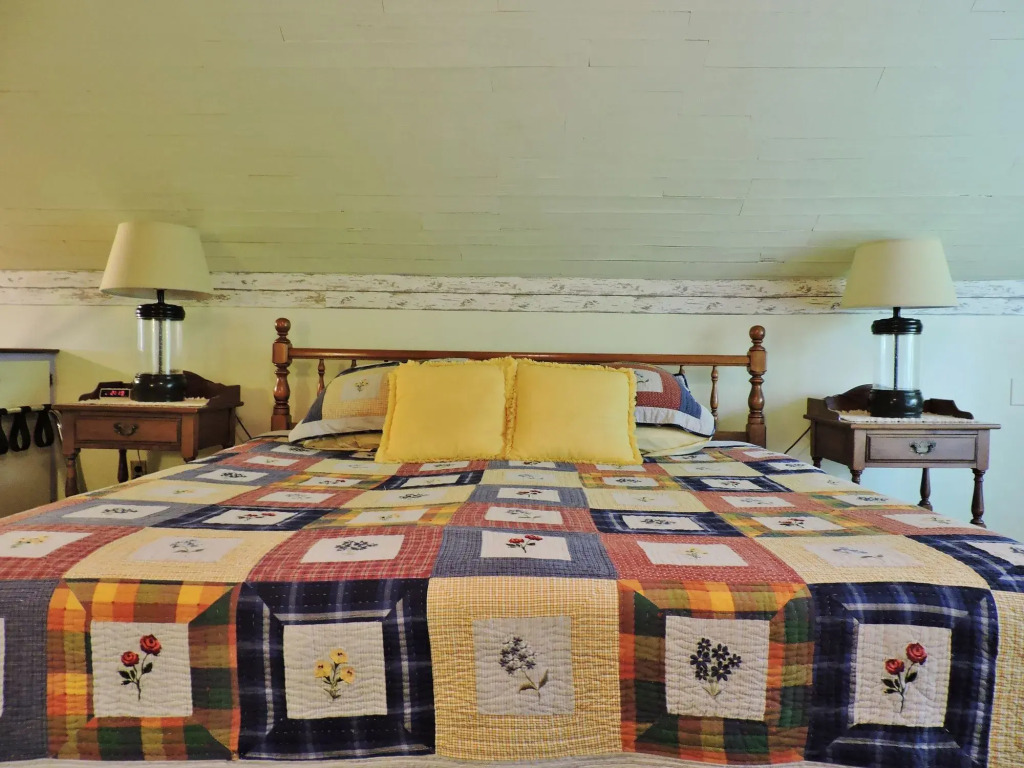 Saratoga Farmstead B&B