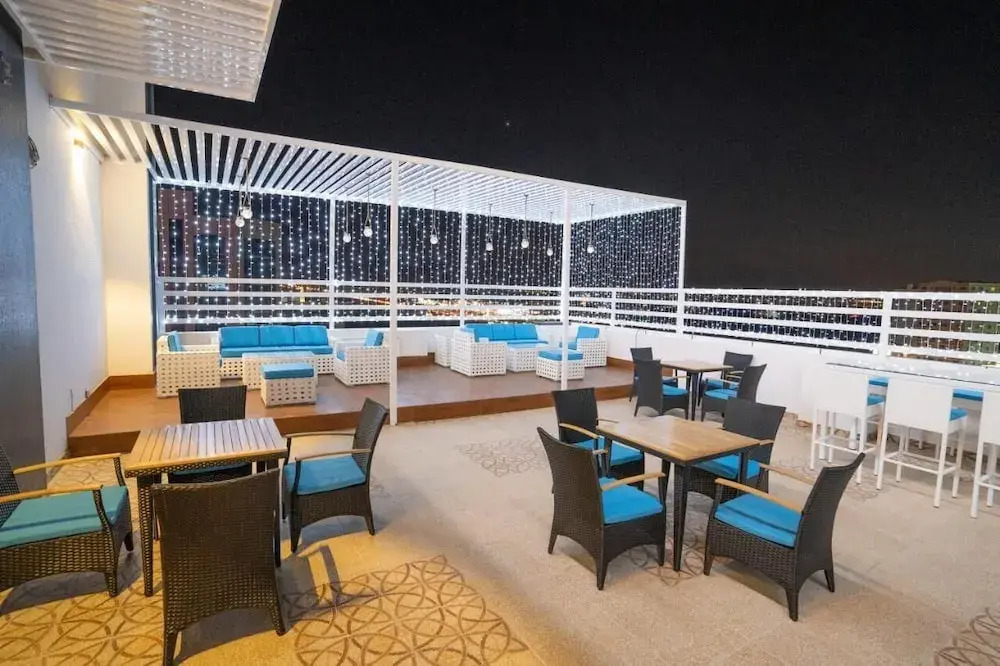 Grand Mirage Hotel