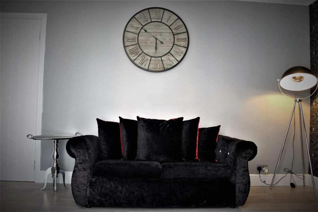 2 Bedroom Apartment at SECC Hydro Full Refurb GREAT LOCATION PRIVATE FREE PARKING