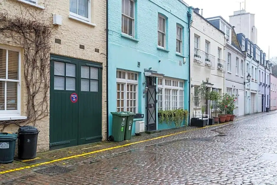 Princes Gate Mews by CAPITAL