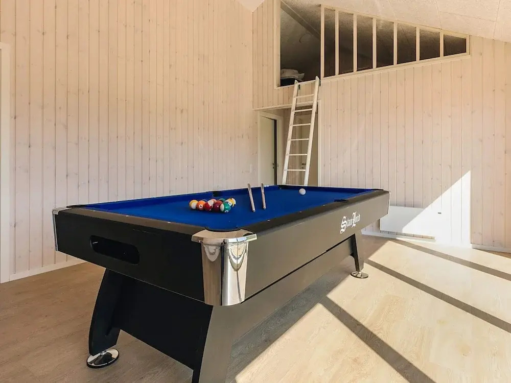 5 Star Holiday Home in Humble