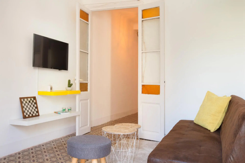Consell Cent Apartments