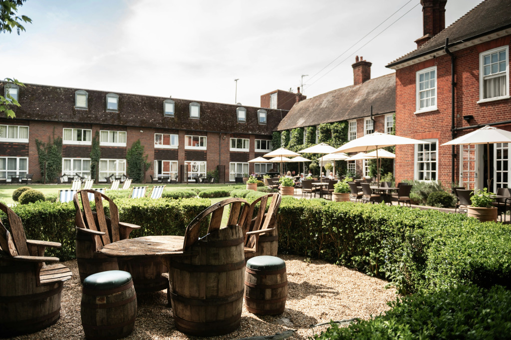 Bush Hotel Farnham
