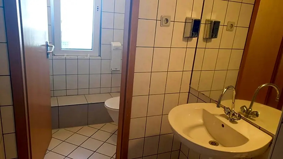 Isas Hostel