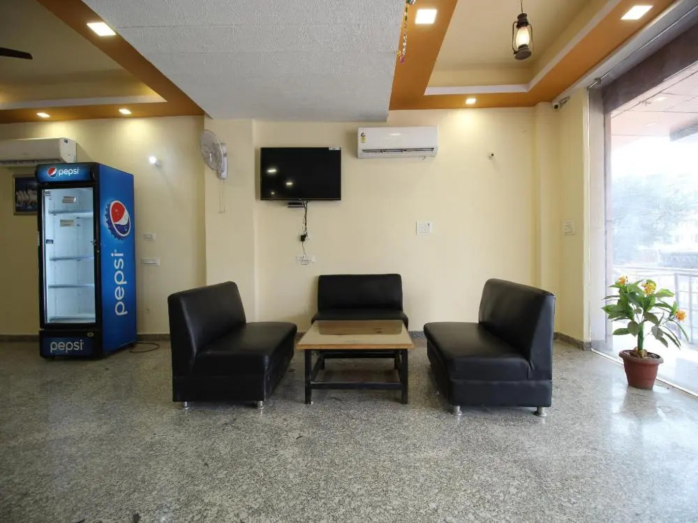 Hotel Mahima Palace by OYO Rooms