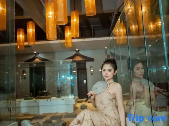 Huangma Holiday Nanyang Museum Hotel (Hailu Qilou Old Street)