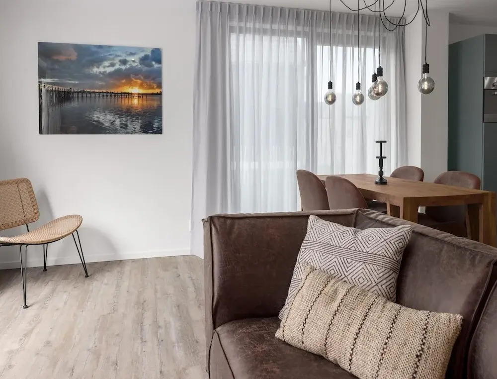 Villa by Lake Veere With Modern Amenities