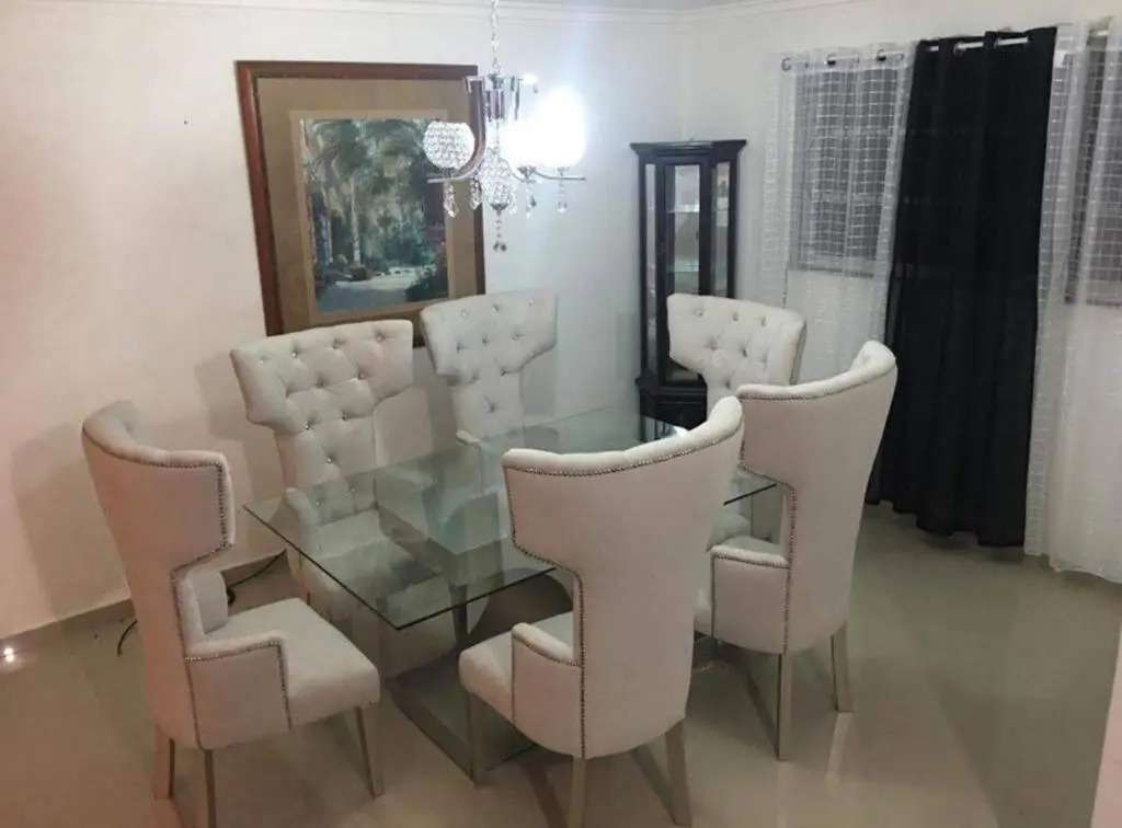 Total New!! Exclusive!! Apt At Paradise V .