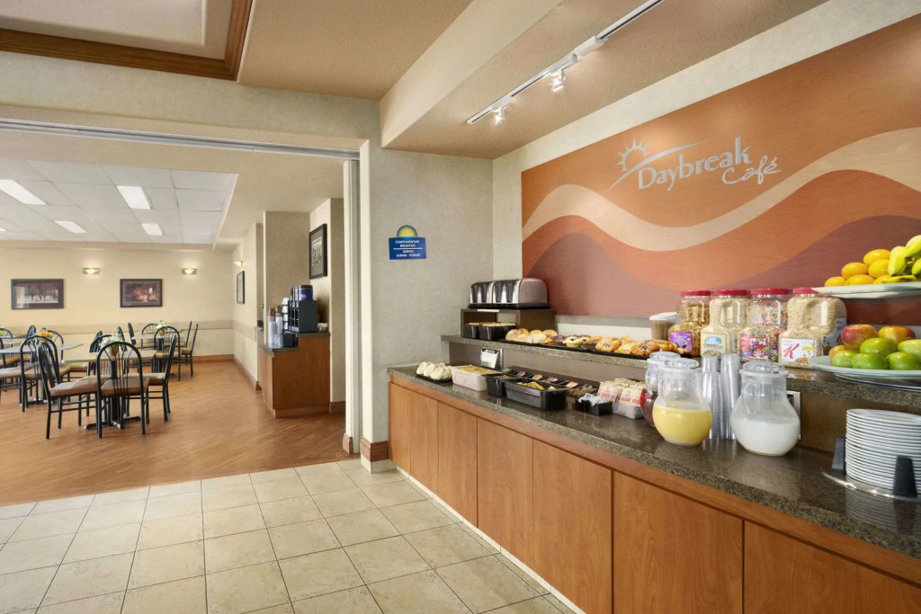 Prairie Crest Red Deer by IHG