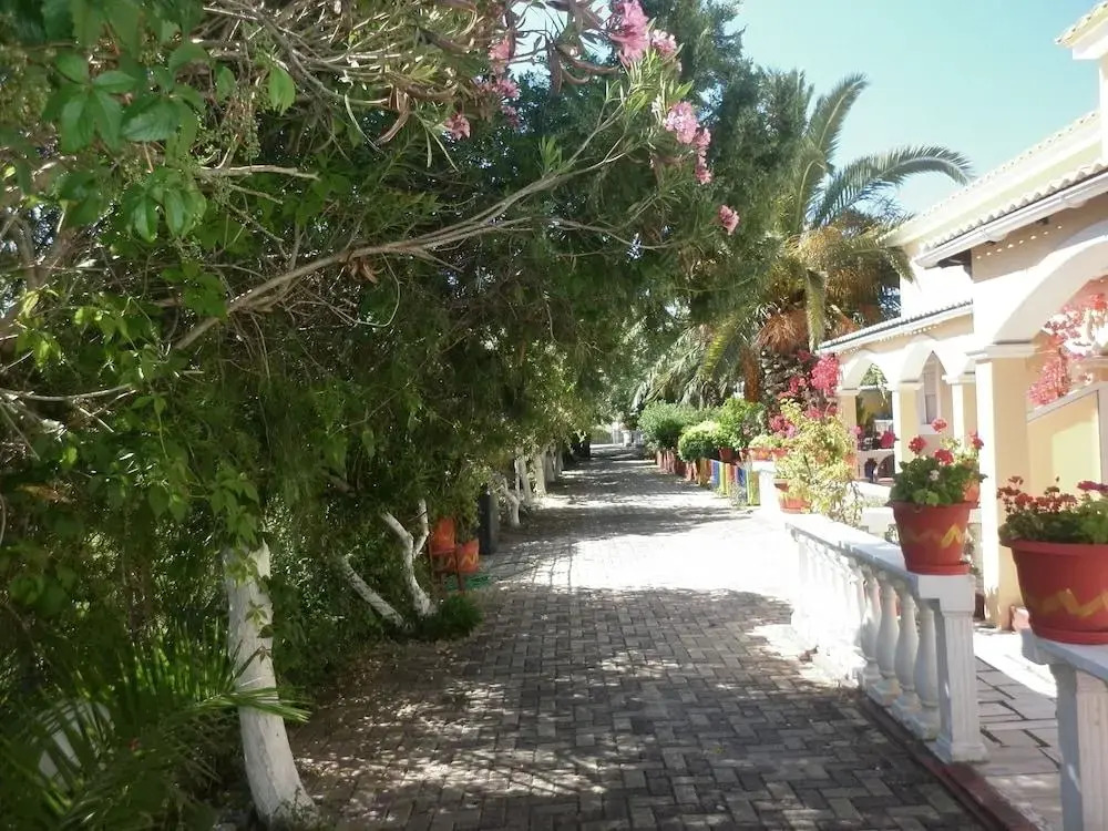 Eleni Apartments