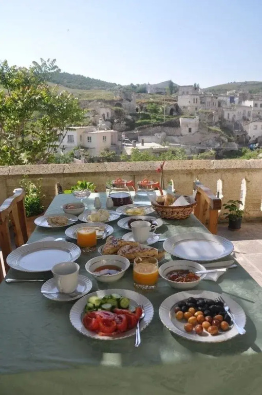 Aravan Evi