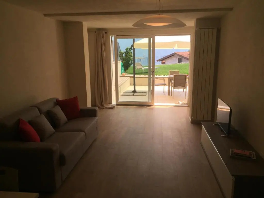 Anna Apartments