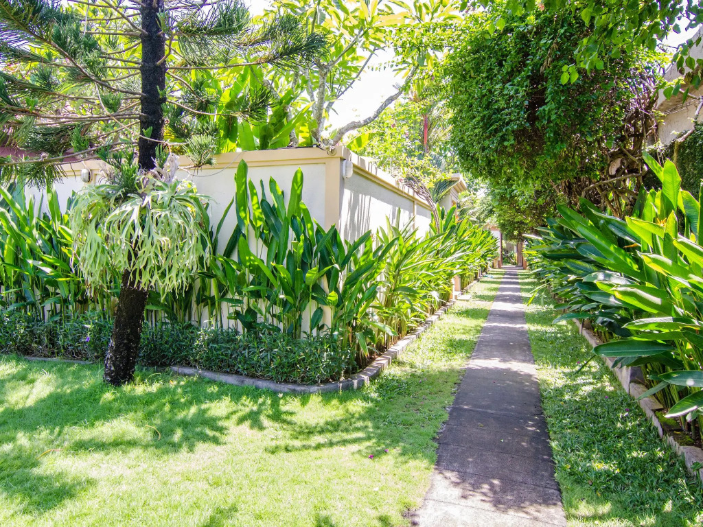 Heliconia Villa