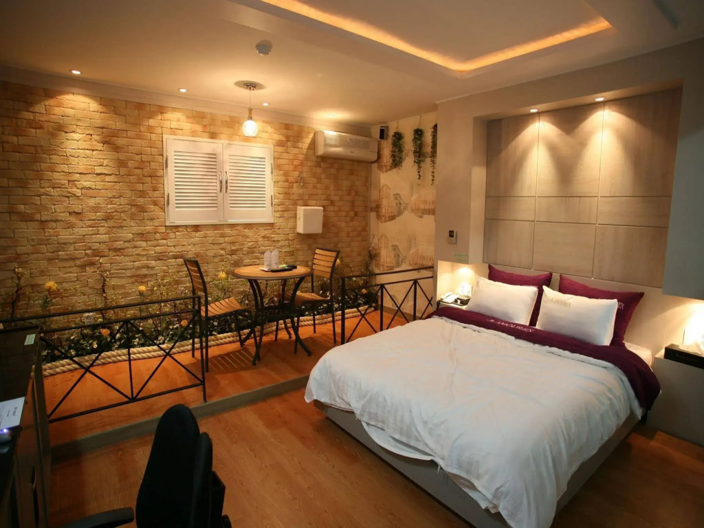 Amourex Hotel