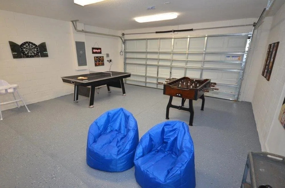 Veranda Palm Villa w Pool Game room near Disney