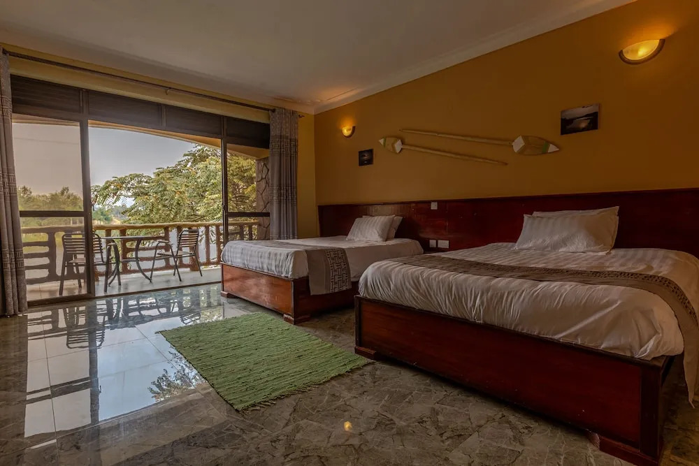 Lake Bunyonyi Overland Resort